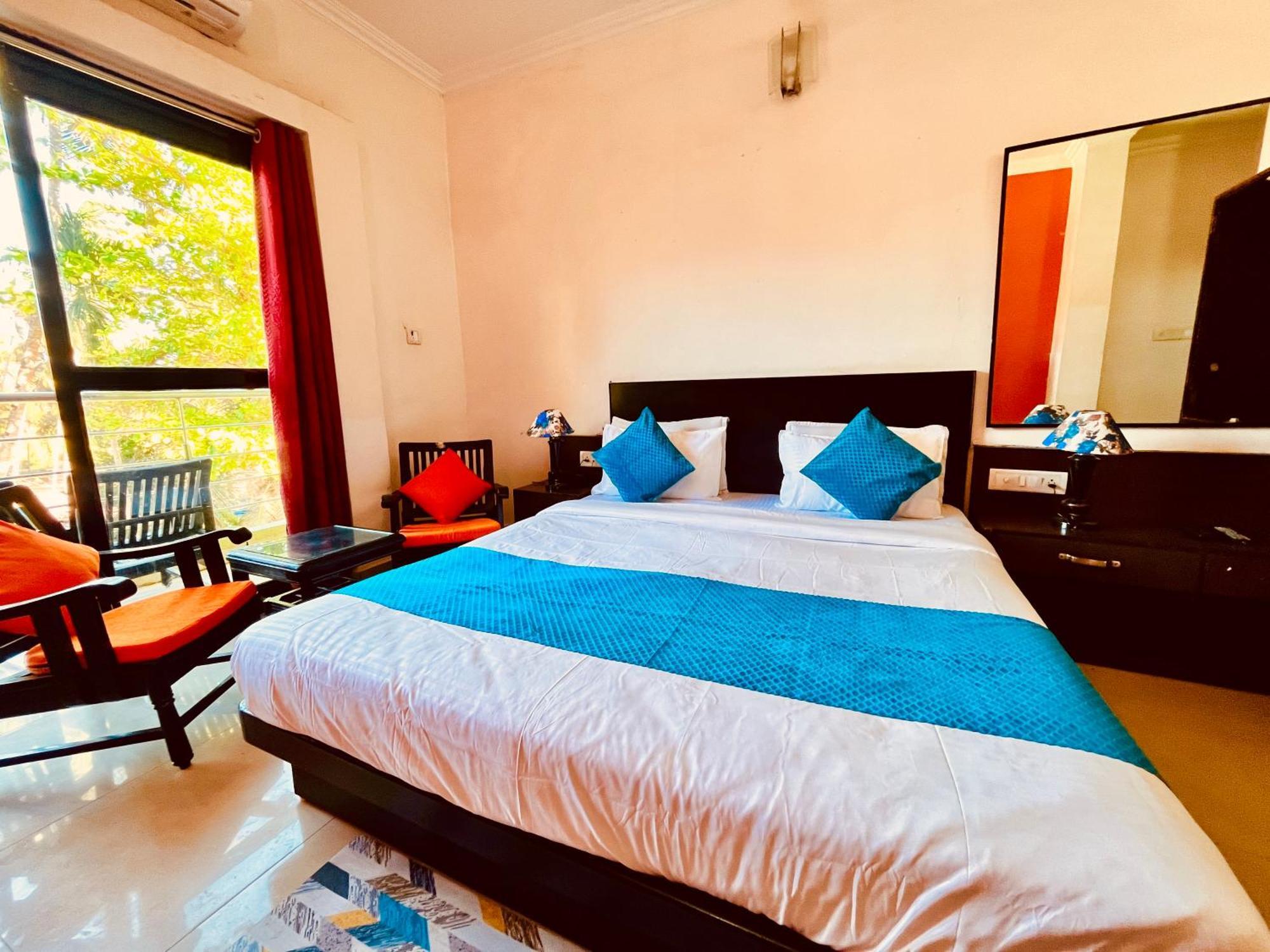 Summer Beach Resort, Goa - #Near Baga Beach #Swimming Pool #Garden #Bar #Lift #Premium Rooms #Property Of The Year #70565-84665 Калангут Экстерьер фото