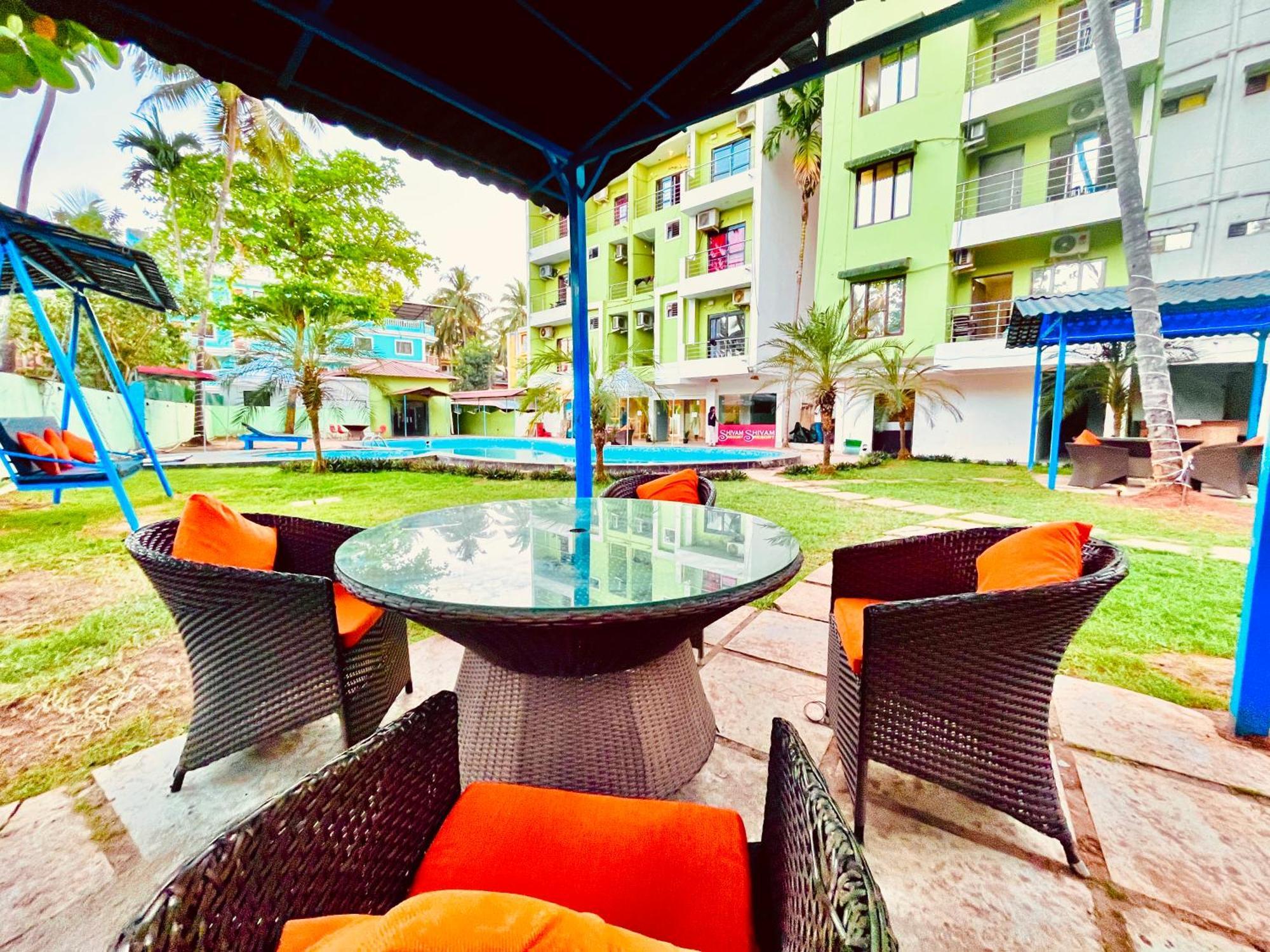 Summer Beach Resort, Goa - #Near Baga Beach #Swimming Pool #Garden #Bar #Lift #Premium Rooms #Property Of The Year #70565-84665 Калангут Экстерьер фото
