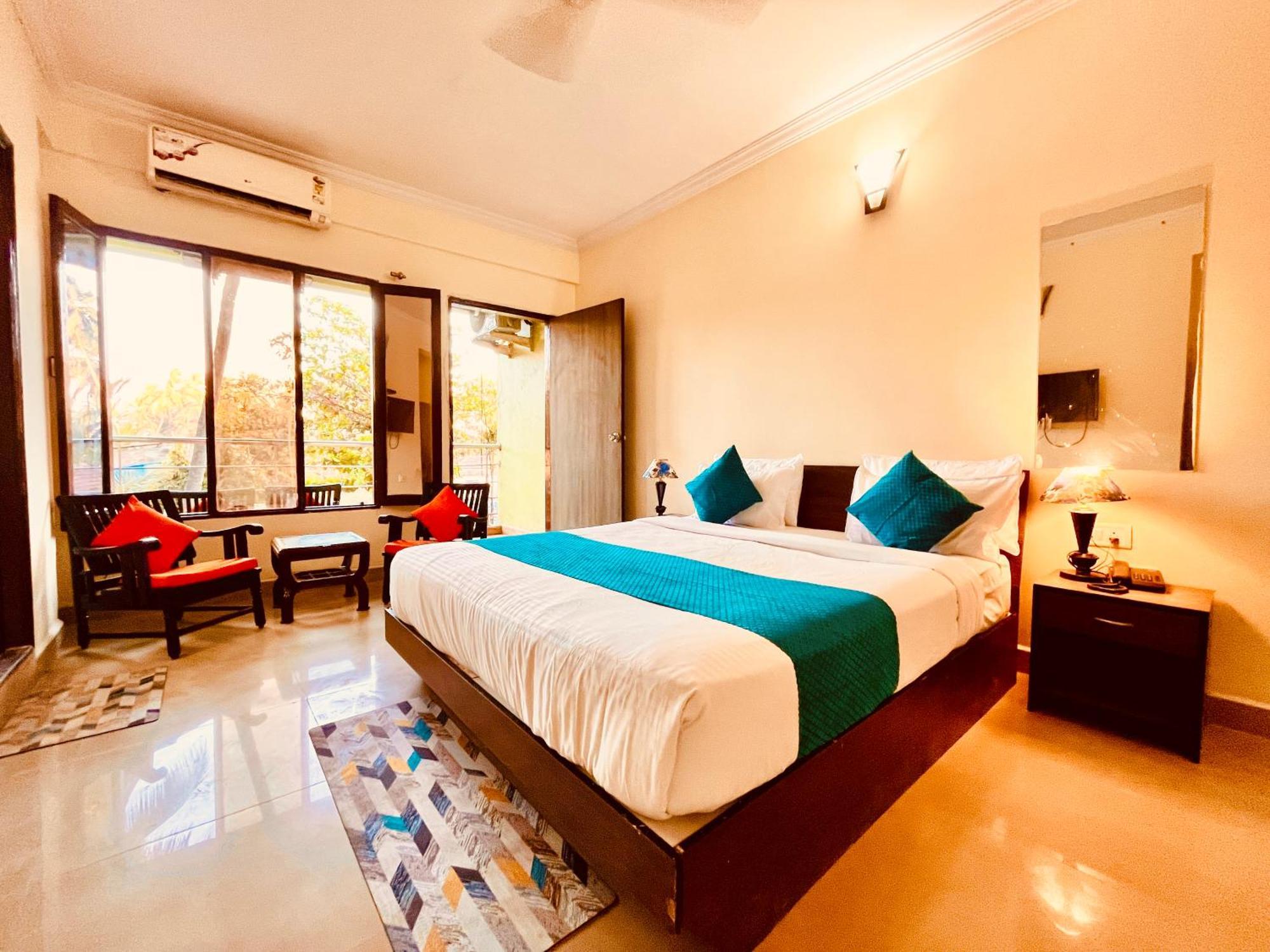 Summer Beach Resort, Goa - #Near Baga Beach #Swimming Pool #Garden #Bar #Lift #Premium Rooms #Property Of The Year #70565-84665 Калангут Экстерьер фото