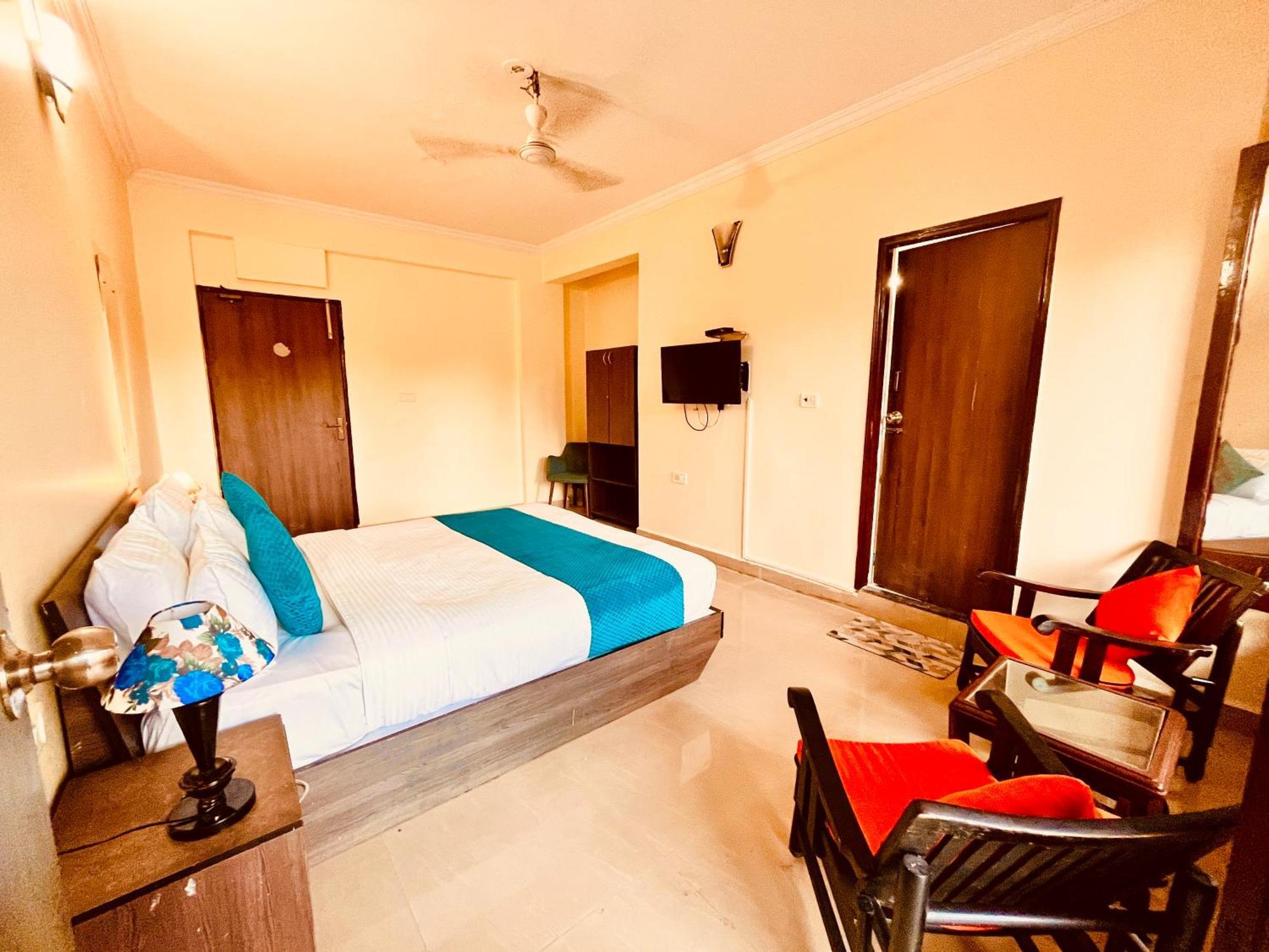 Summer Beach Resort, Goa - #Near Baga Beach #Swimming Pool #Garden #Bar #Lift #Premium Rooms #Property Of The Year #70565-84665 Калангут Экстерьер фото